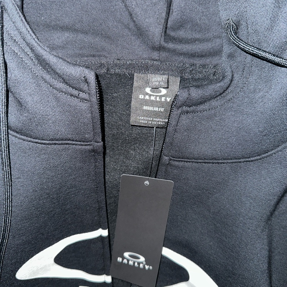 Oakley full-zip hooded sweatshirt New with tags (Black) MULTIPLE SIZES AVAILABLE - Picture 6 of 6